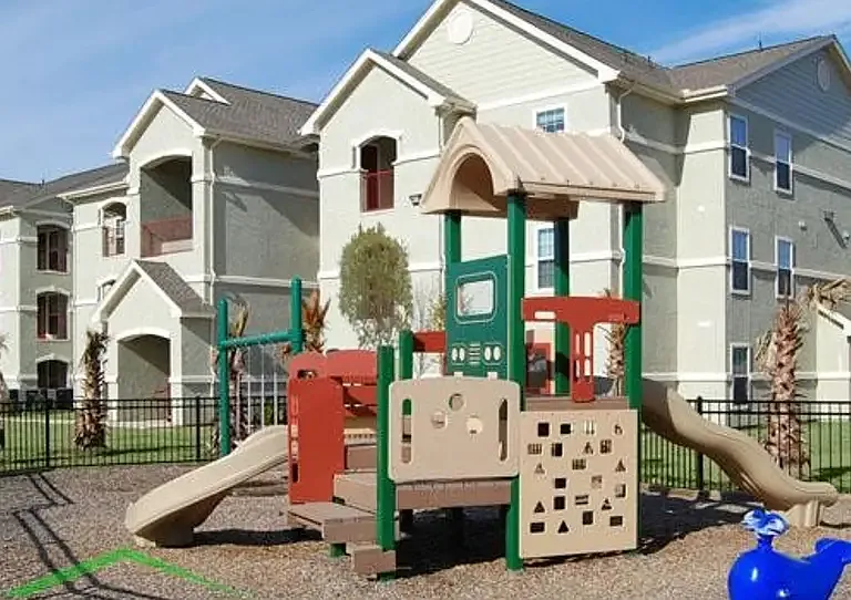 Regency Way Apartments — Photo 4