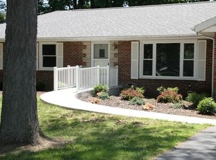 411 W Gypsy Lane Rd, Bowling Green, OH 43402