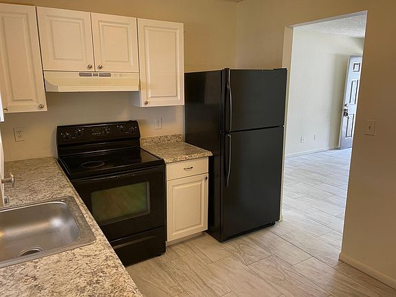 3rd image of 5265 SE 120th St APT B