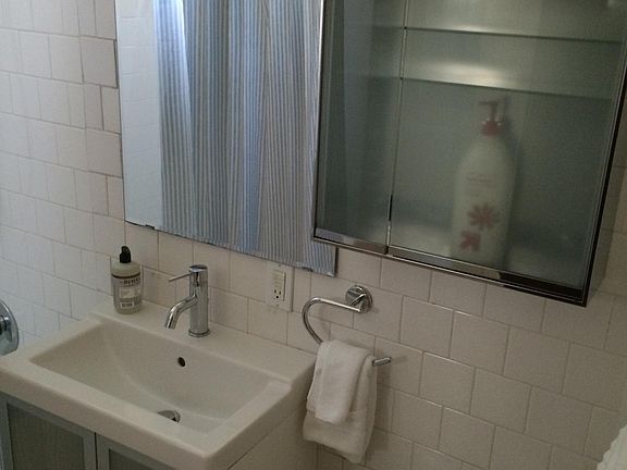 3rd image of 161 Broderick St #3