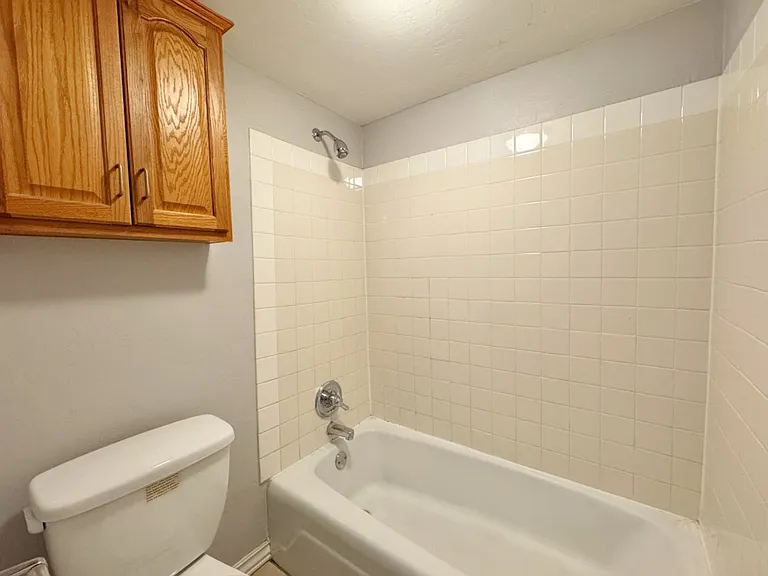 1429 NW 24th St #217 — Photo 10