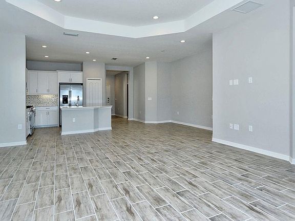 5th image of 315 Casalino Dr