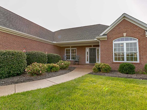 2nd image of 2055 Long Cove Cir