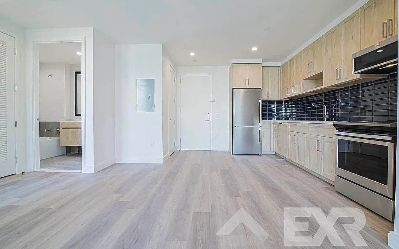 160 Clarkson Avenue — Photo 2