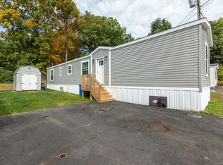 2 Sharon Dr, Mansfield, CT 06268