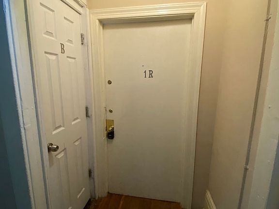4th image of 1322 Eutaw Pl #1R