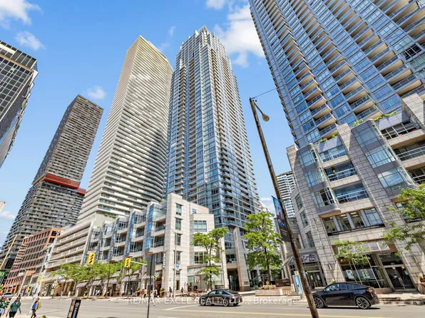 2191 Yonge St, Toronto, ON