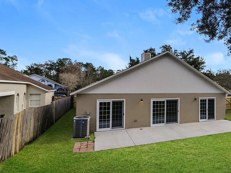 1045 Brielle Ave — Photo 15