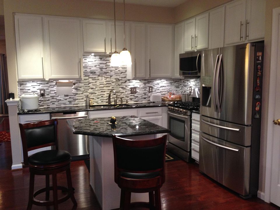 1st image of 2545 Banshire Dr
