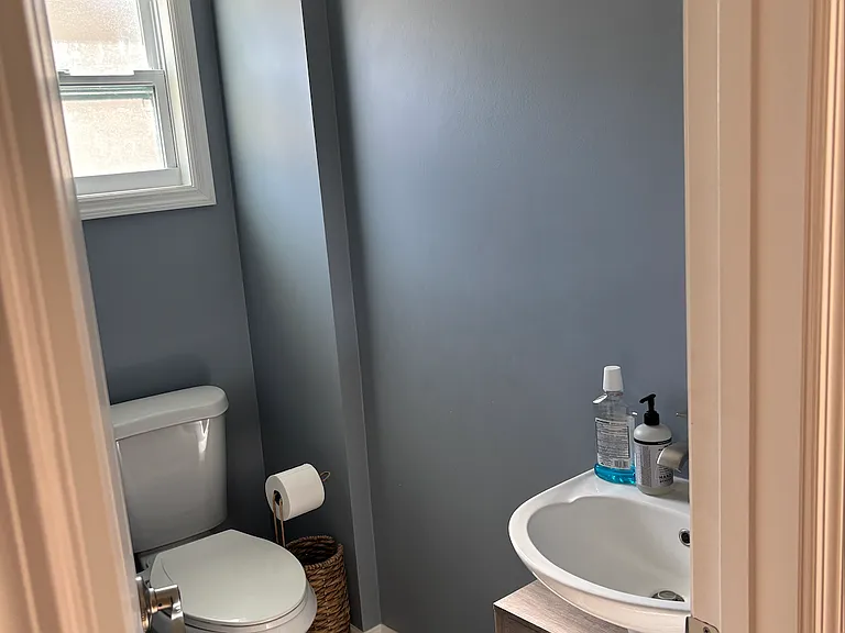 2355 Burlington Ave N — Photo 13