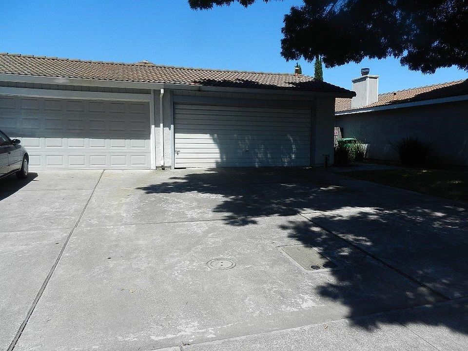 1st image of 6231 Village Green Dr