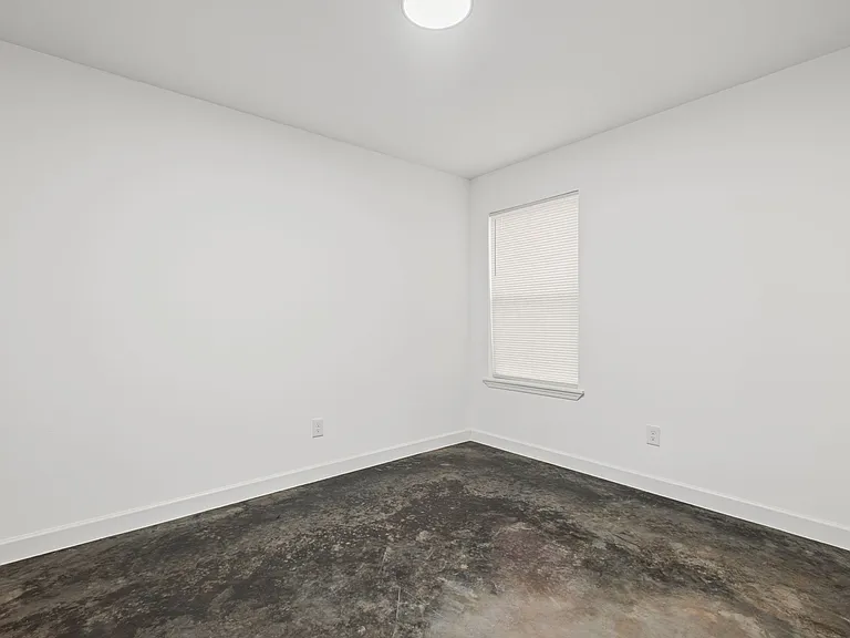 3187 Millwood Rd — Photo 12