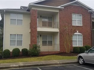 513 Meadowland Ct APT 4, Hope Mills, NC 28348