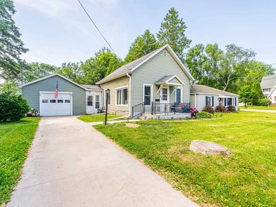 1329 Central St, Oshkosh, WI, 54901