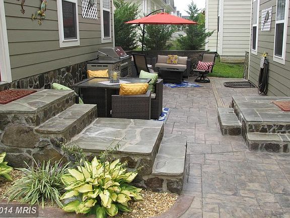3rd image of 1102 Saunders Dr