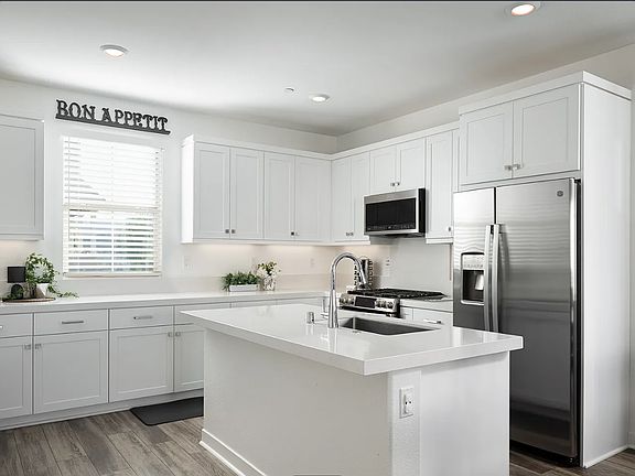 3rd image of 162 Juniper Dr