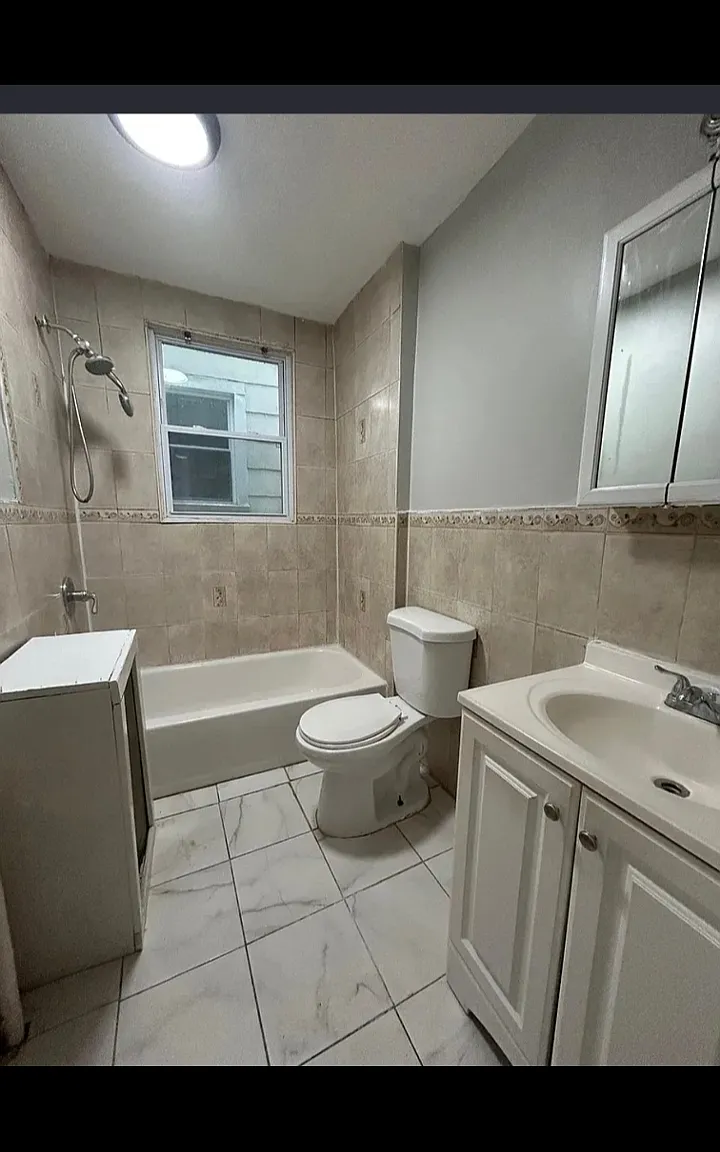 2 bed, $1,850 — Photo 2