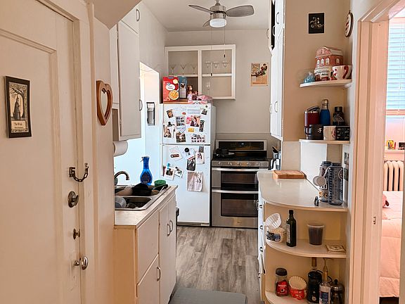5th image of 401 S 38th Ave APT 1