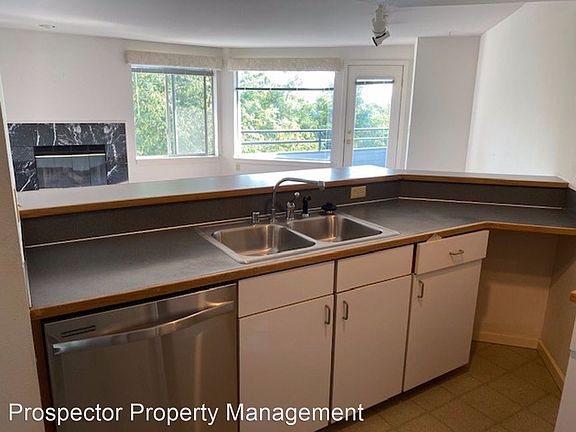 2nd image of 255 4th Ave APT 8
