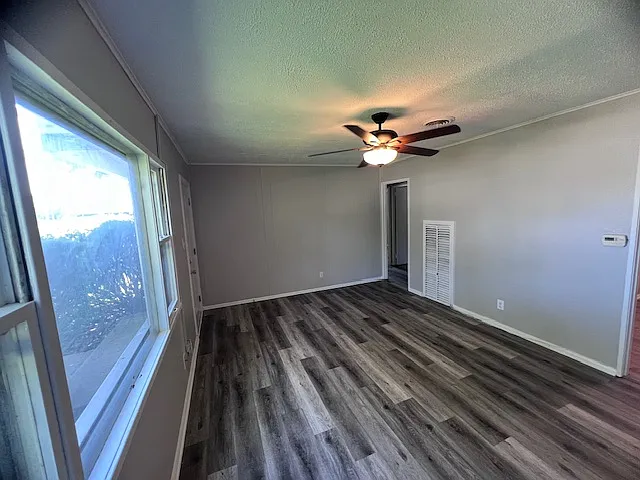 2 bed, 800 sqft, $1,200 — Photo 4