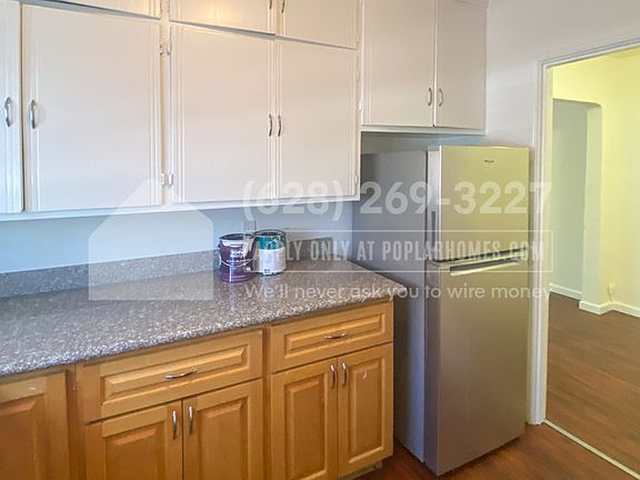 5th image of 6434 Bancroft Ave