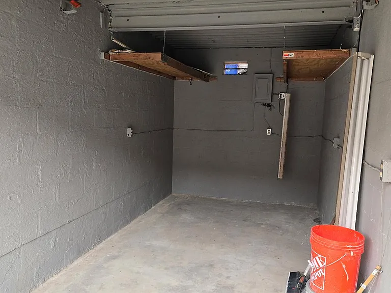 7124 Gough St — Photo 2
