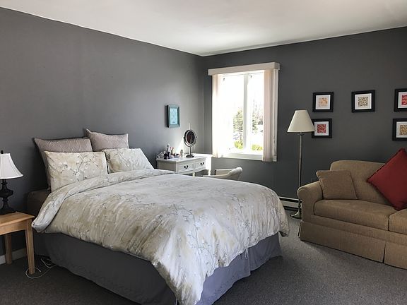 2nd image of 4 Hemlock Way Unit A3
