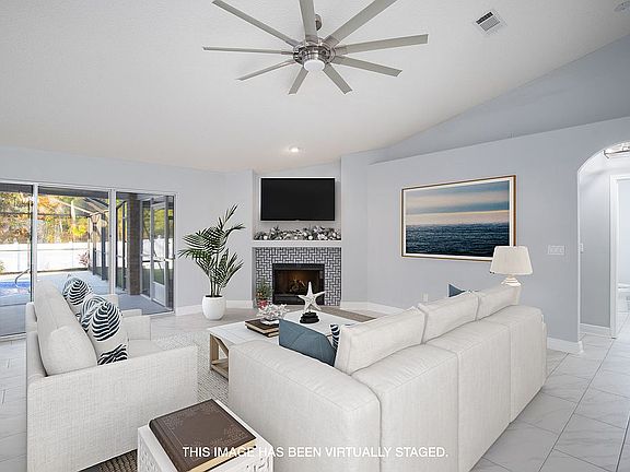 2nd image of 1521 Winding Shore Dr