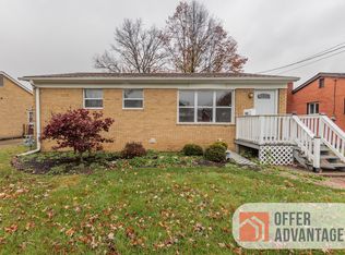 932 Livermore Ln, Elyria, OH 44035