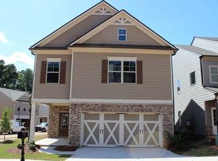 2132 Black Pebble Cir, Buford, GA 30519