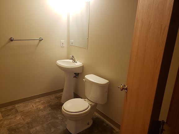 3rd image of 2630 Nolan Ave NW