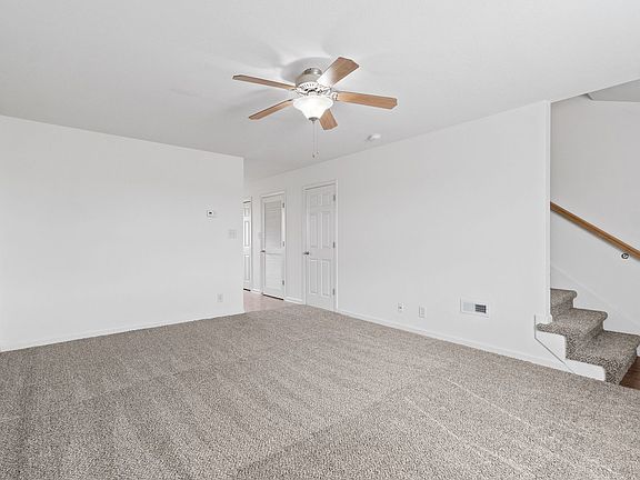3rd image of 1042 W Creek Coyote Trl APT C
