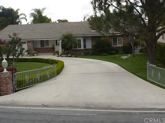5th image of 2412 N Mountain Ave