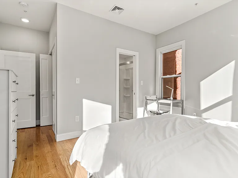 36 Emerson St #2 — Photo 2