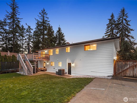5th image of 2907 86th Avenue E