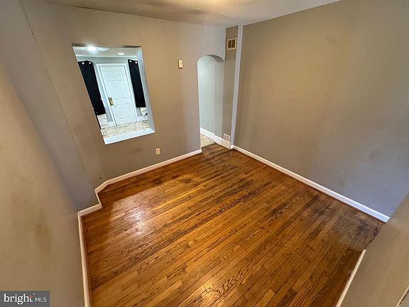 5th image of 1139 Sargeant St