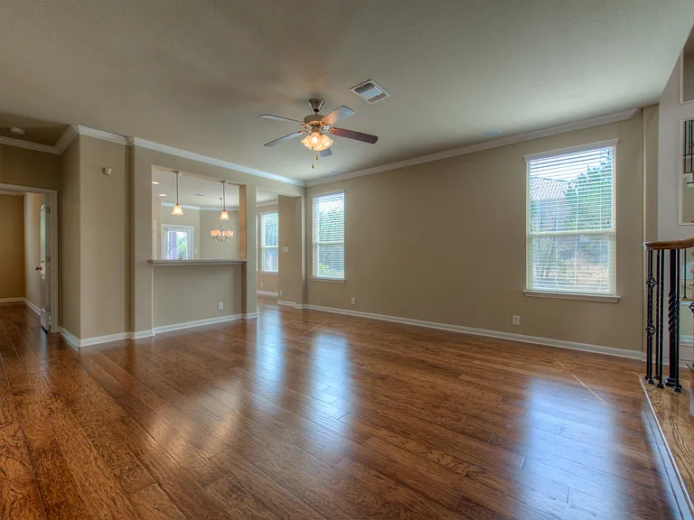 405 Meadowlark St #B — Photo 9