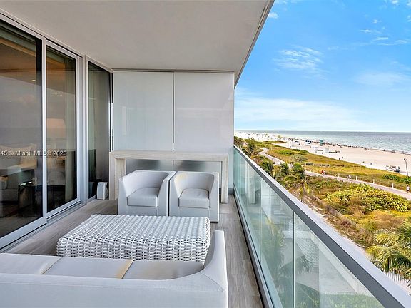 4th image of 321 Ocean Dr #500