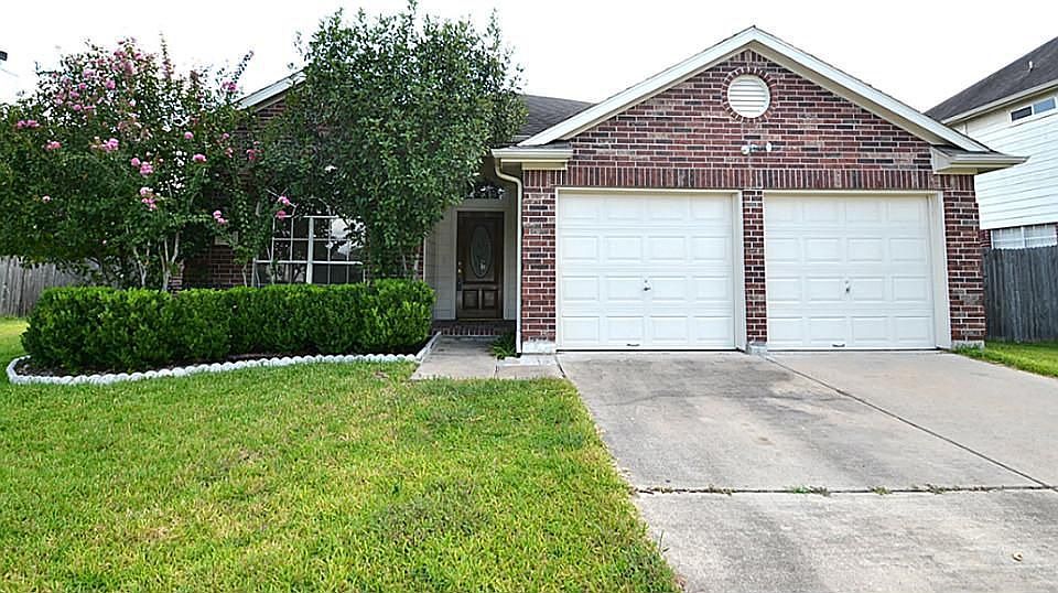 1st image of 3315 Leila Oaks Dr