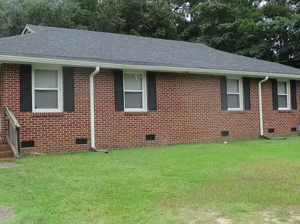 3140 Plantation Dr, Florence, SC 29505