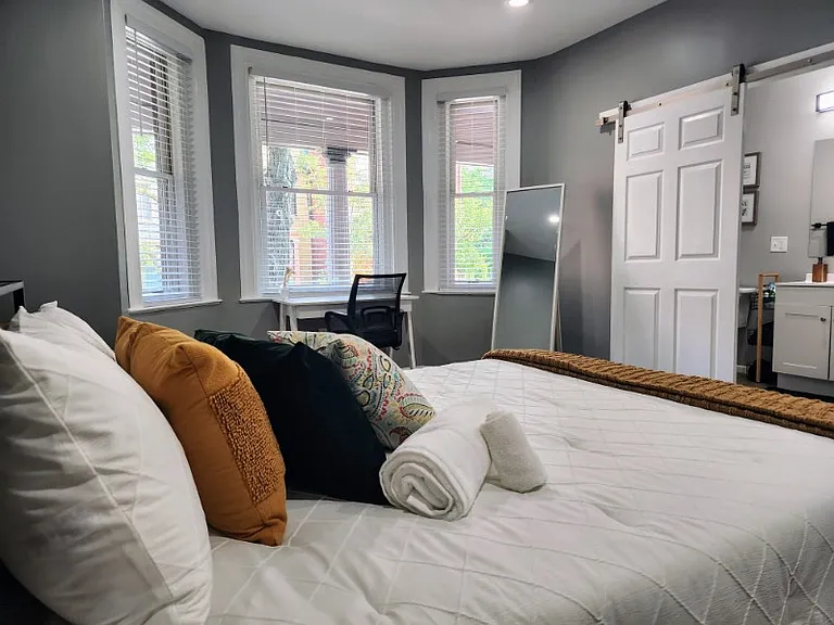 1429 Sheffield St #3 — Photo 4