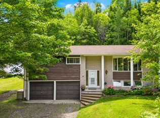 25 Forest Hill Rd, Bancroft, ON K0L 1C0