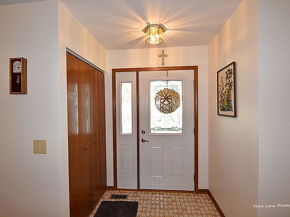 4th image of 238 Mistwood Ln