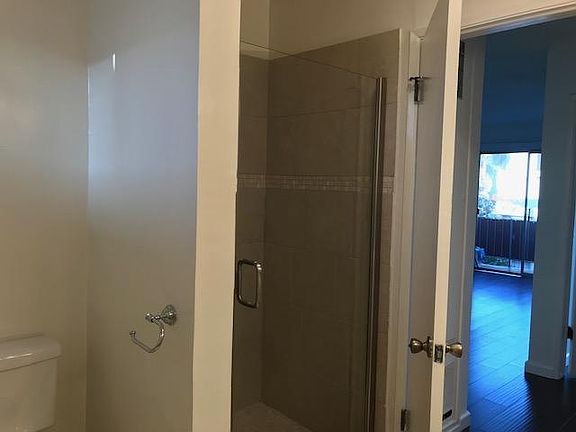 5th image of 1335 N Detroit St APT 301