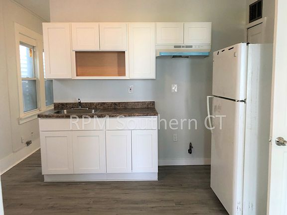 3rd image of 80 Kimberly Ave Unit 2L