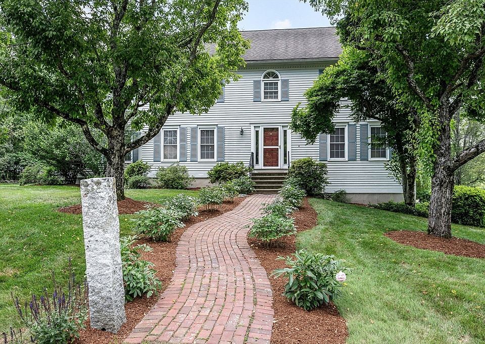 1st image of 3 Indian Fern Dr