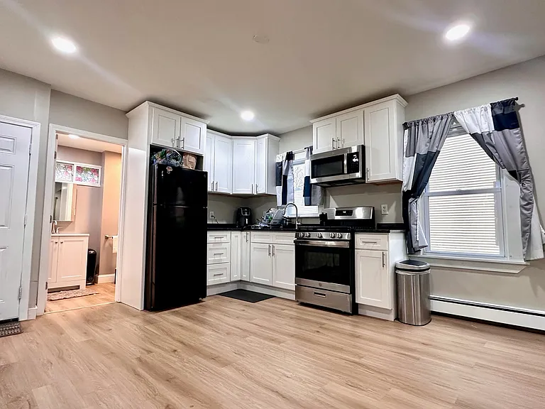 222 State St #1 — Photo 2