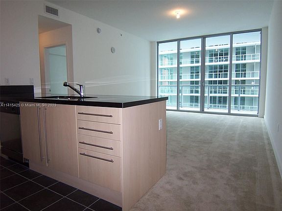 2nd image of 1111 SW 1st Ave APT 3415-N