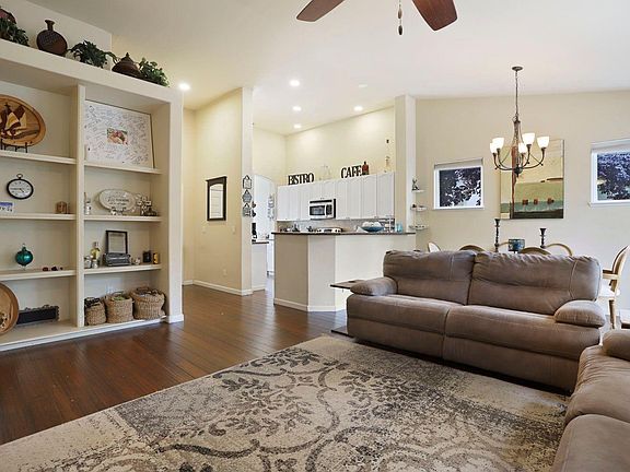 5th image of 3951 Bridlewood Cir