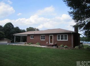 2092 All Healing Springs Rd, Taylorsville, NC 28681